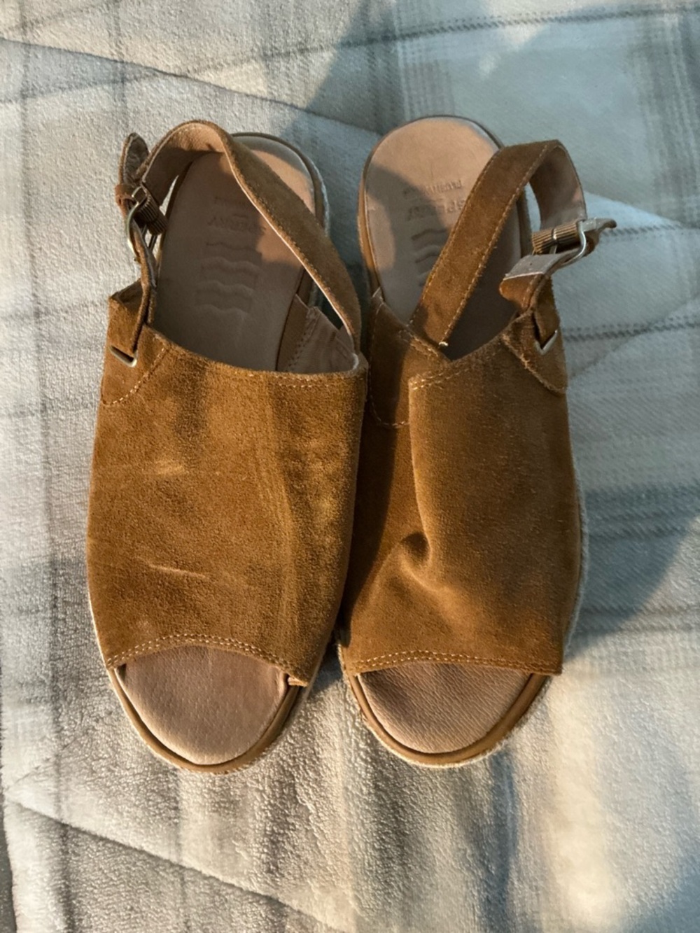 Sperry women’s platform sandals